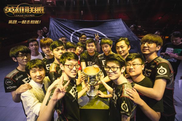 FaZe 晋级第三阶段，而 FlyQuest 被淘汰出 StarLadder 布达佩斯 Major 2025