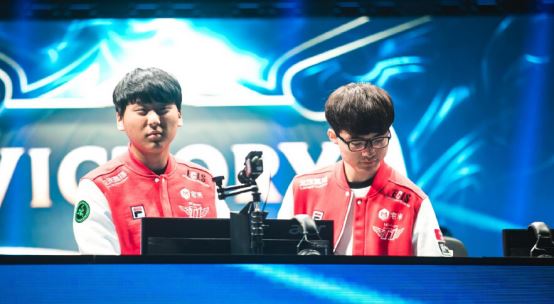 Bilibili Gaming 发布了第一阶段的赛程：第一场比赛将于17日对阵 EDward Gaming